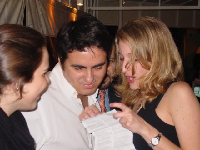 Cris, Sil e Dea.JPG, 61426 bytes, 30/10/2004
