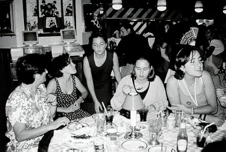 HardRockSF1.jpg, 39564 bytes, 25/04/01