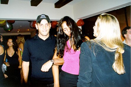 02.jpg, 89587 bytes, 2/14/2001