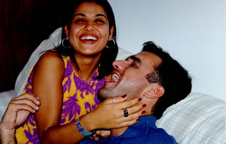 Saback+Re.jpg, 30658 bytes, 3/12/2001